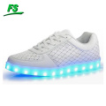 Neueste Fabrik machte 2016 hochwertige Unisex LED-Schuhe